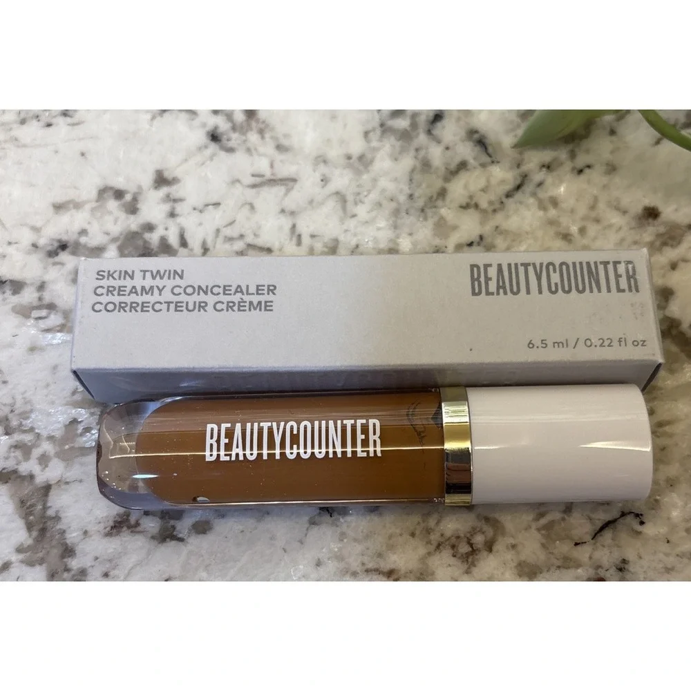 BEAUTYCOUNTER - SHADE:‎ DARK 1 - Skin Twin Creamy Concealer - NEW in box